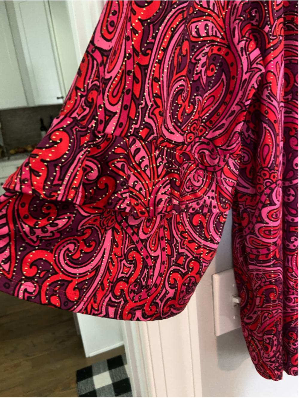 Ruby, Rd. Blouse size 2X. - Picture 2 of 8